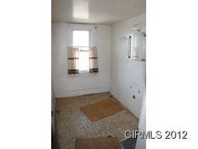 126 E Miami Ave, Logansport, IN 46947 photo 13