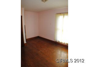 126 E Miami Ave, Logansport, IN 46947 photo 12