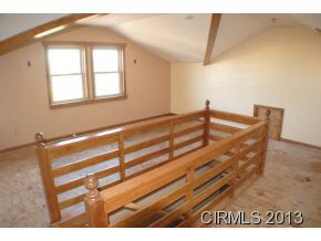 514 Doggett St, Windfall, IN 46076 photo 7