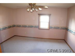 514 Doggett St, Windfall, IN 46076 photo 5