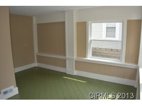 335 Green St, Tipton, IN 46072 photo 2