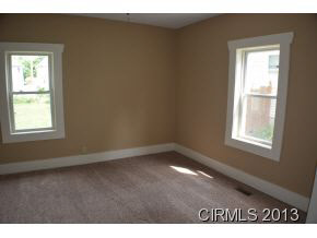 335 Green St, Tipton, IN 46072 photo 6