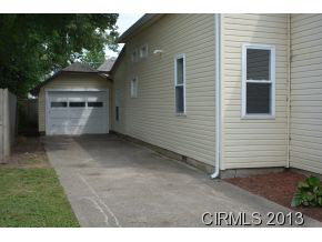 335 Green St, Tipton, IN 46072 photo 11