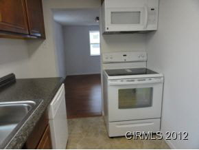 825 S Independence, Windfall, IN 46076 photo 5