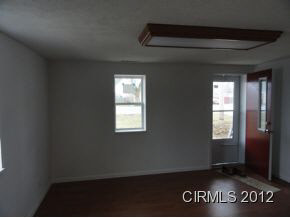 825 S Independence, Windfall, IN 46076 photo 3