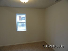 825 S Independence, Windfall, IN 46076 photo 10