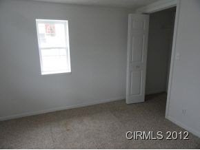 825 S Independence, Windfall, IN 46076 photo 7