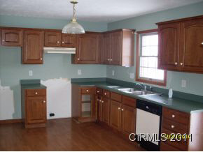4553 S 980 E, Windfall, IN 46076 photo 2