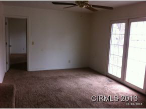 328 W Kem Rd, Marion, IN 46952 photo 5