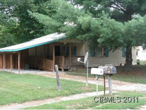 410 S 3rd Ave, Jonesboro, IN 46938 photo 1