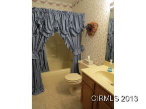 3012 Winthrop Ln, Kokomo, IN 46902 photo 12