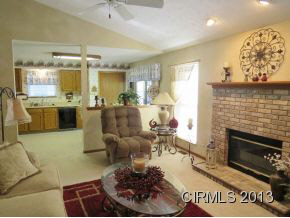 3012 Winthrop Ln, Kokomo, IN 46902 photo 4