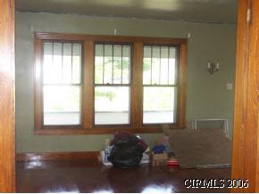 435 E 5th St, Peru, IN 46970 photo 7