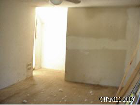 118 Lasalle St, Windfall, IN 46076 photo 6