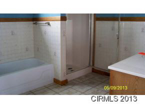 1306 W 6th St, Marion, IN 46953 photo 5