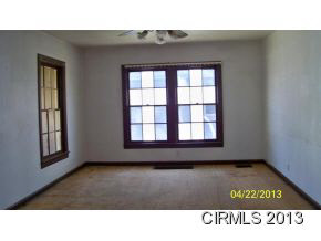 907 W 9th St, Marion, IN 46953 photo 3