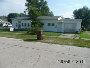 518 Doggett St, Windfall, IN 46076 photo 1