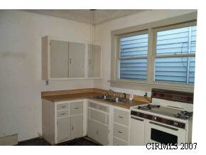 389 E Main St, Peru, IN 46970 photo 5