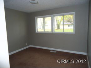 1533 Forbes Ave, Peru, IN 46970 photo 6