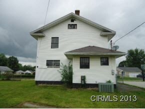 915 E Havens St, Kokomo, IN 46901 photo 2