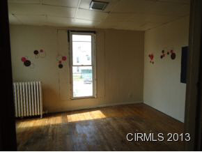 54 E 6th St, Peru, IN 46970 photo 9