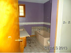 54 E 6th St, Peru, IN 46970 photo 13