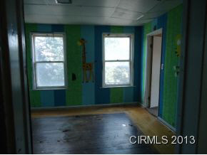 54 E 6th St, Peru, IN 46970 photo 8