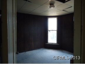 54 E 6th St, Peru, IN 46970 photo 10