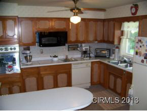 2104 S Race St, Marion, IN 46953 photo 4