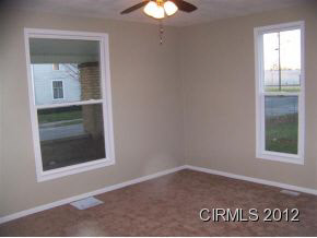 219 Whitestine St, Huntington, IN 46750 photo 5
