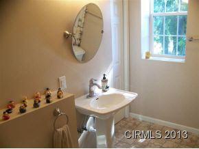 109 W South A St, Gas City, IN 46933 photo 14