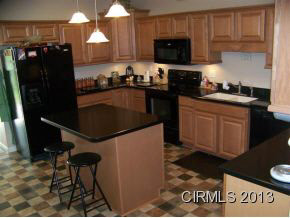 109 W South A St, Gas City, IN 46933 photo 3