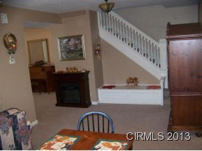 109 W South A St, Gas City, IN 46933 photo 5