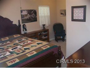 109 W South A St, Gas City, IN 46933 photo 8