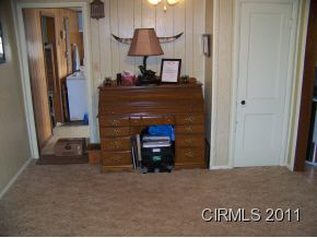 10271 S 300 E, Fairmount, IN 46928 photo 9
