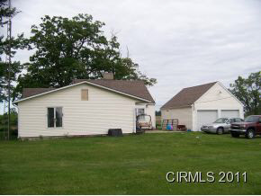 10271 S 300 E, Fairmount, IN 46928 photo 3