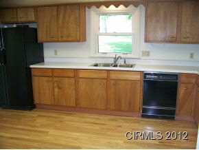 3925 N Woodbine Dr, Marion, IN 46952 photo 8