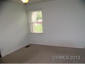 4618 S Race St, Marion, IN 46953 photo 10