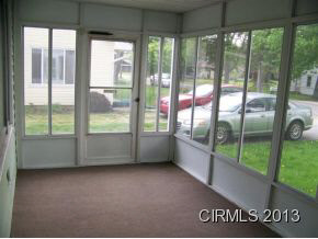 4618 S Race St, Marion, IN 46953 photo 3