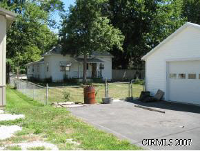 516 Wabash St, Converse, IN 46919 photo 2