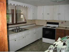 516 Wabash St, Converse, IN 46919 photo 4