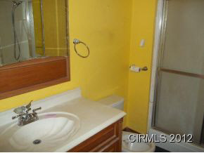 402 N 5th St, Gas City, IN 46933 photo 11