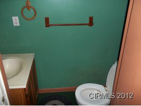 402 N 5th St, Gas City, IN 46933 photo 13