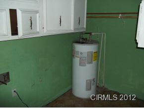 402 N 5th St, Gas City, IN 46933 photo 7