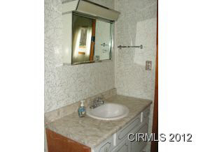 120 W North C St, Gas City, IN 46933 photo 9