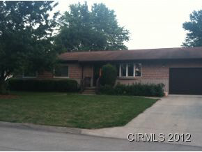 202 Locust Dr, Gas City, IN 46933 photo 1