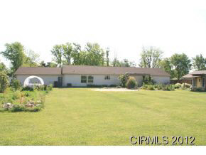 1496 Bentley St, Wabash, IN 46992 photo 3