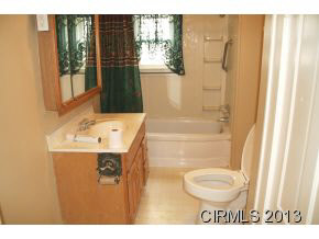177 Gladstone St, Wabash, IN 46992 photo 14