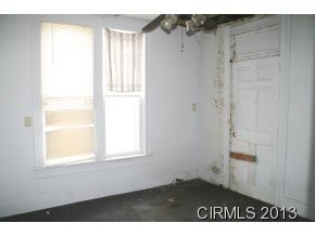 236 E Hill St, Wabash, IN 46992 photo 10