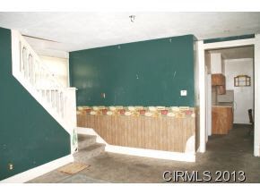 236 E Hill St, Wabash, IN 46992 photo 9